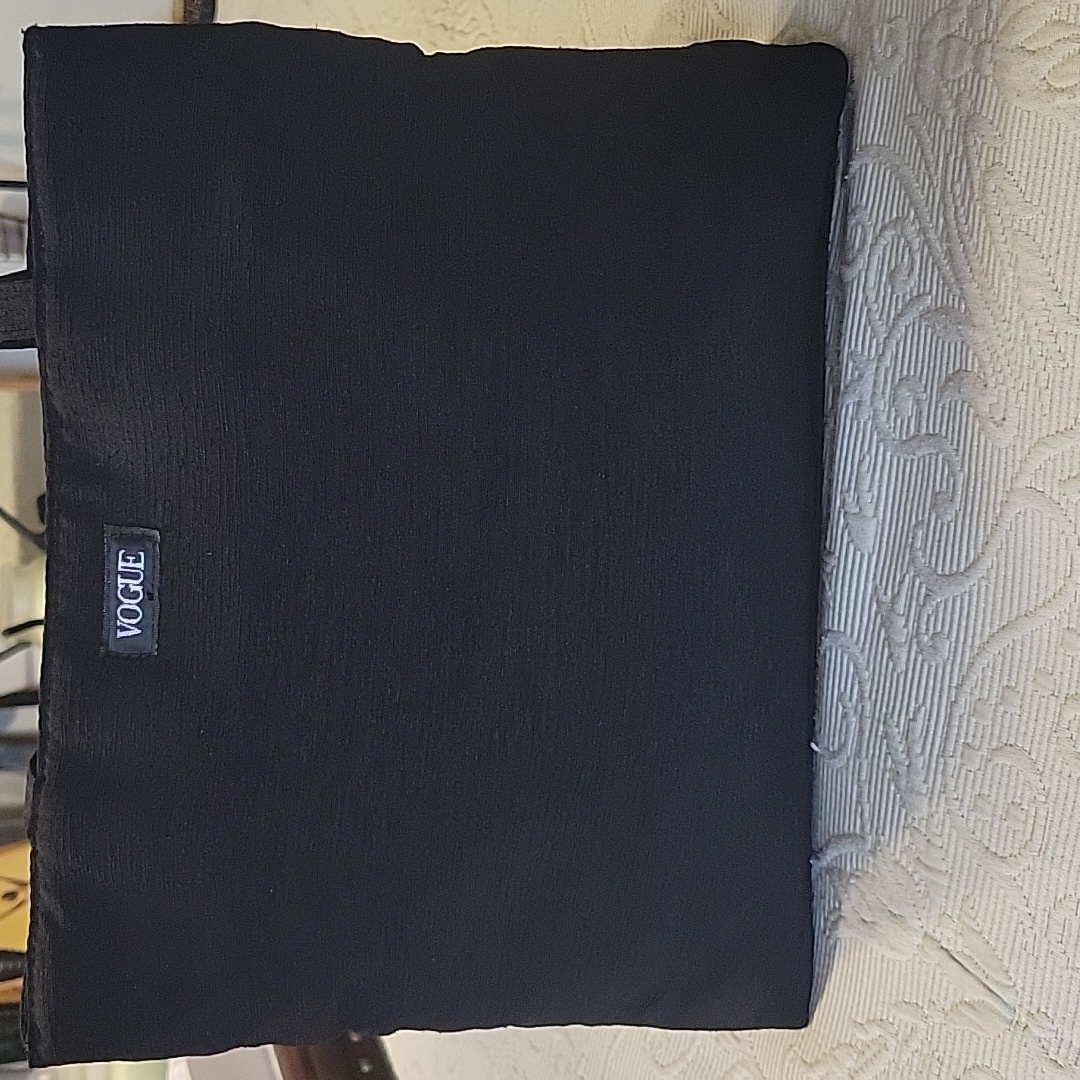 Black Vogue Tote Bag Not New